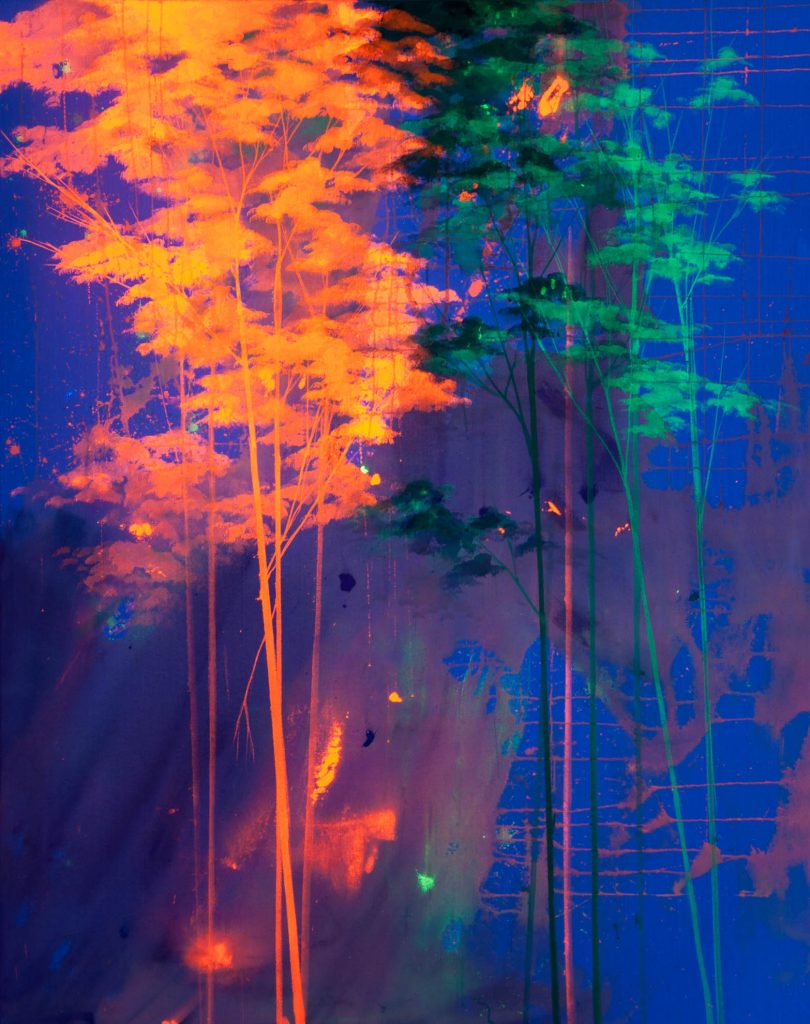 parallelworlds small 10 under uv light